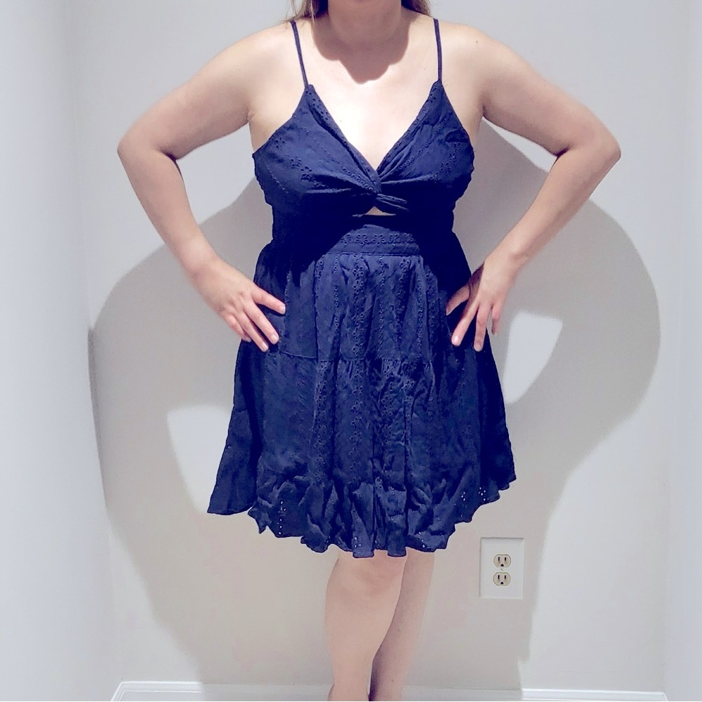 Women’s Twist Front Tiered Dress XL - Picture 4 of 6